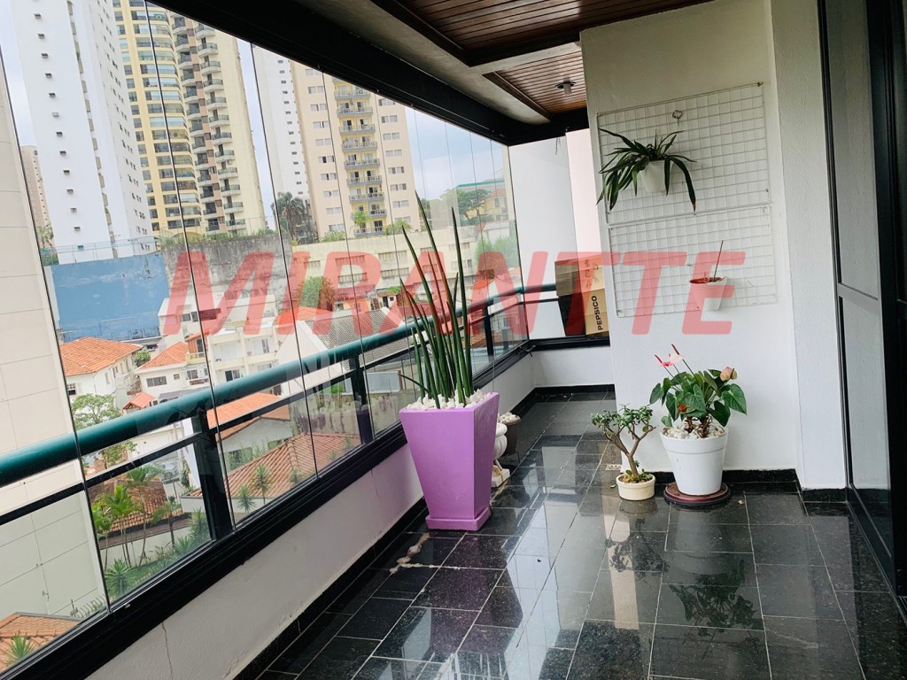 Apartamento de 240m² com 4 quartos em Santana