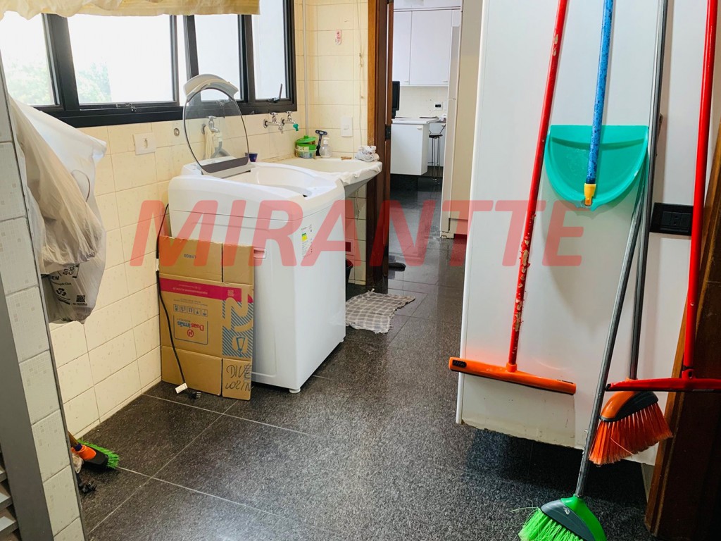 Apartamento de 240m² com 4 quartos em Santana