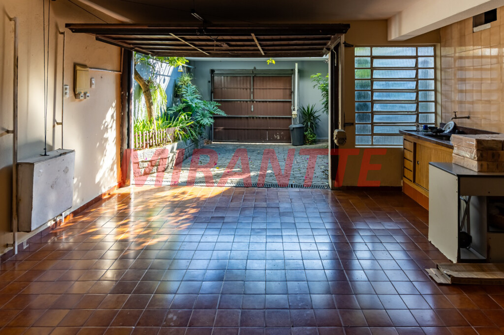 Sobrado de 325m² com 4 quartos em Parada Inglesa