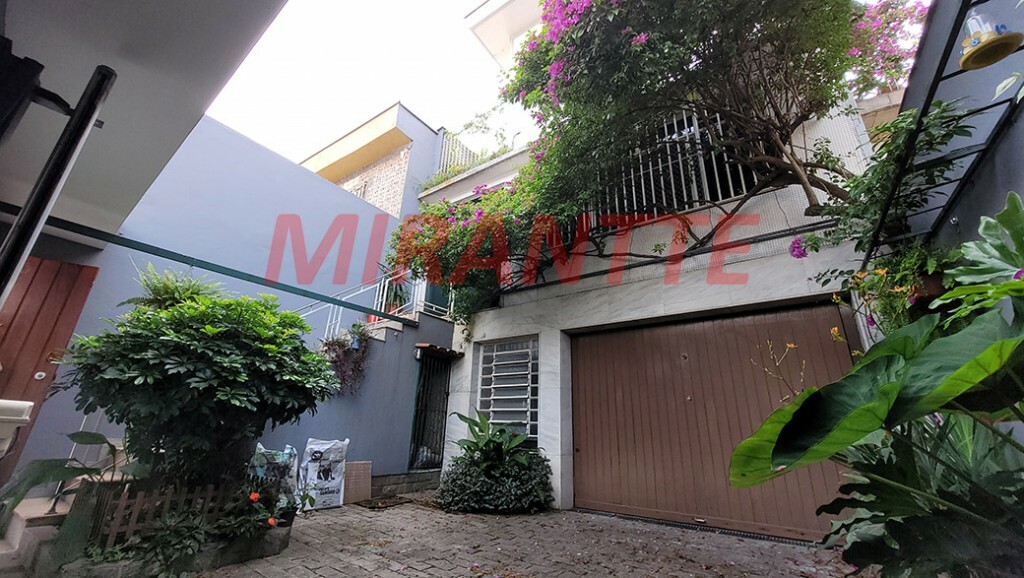Sobrado de 325m² com 4 quartos em Parada Inglesa