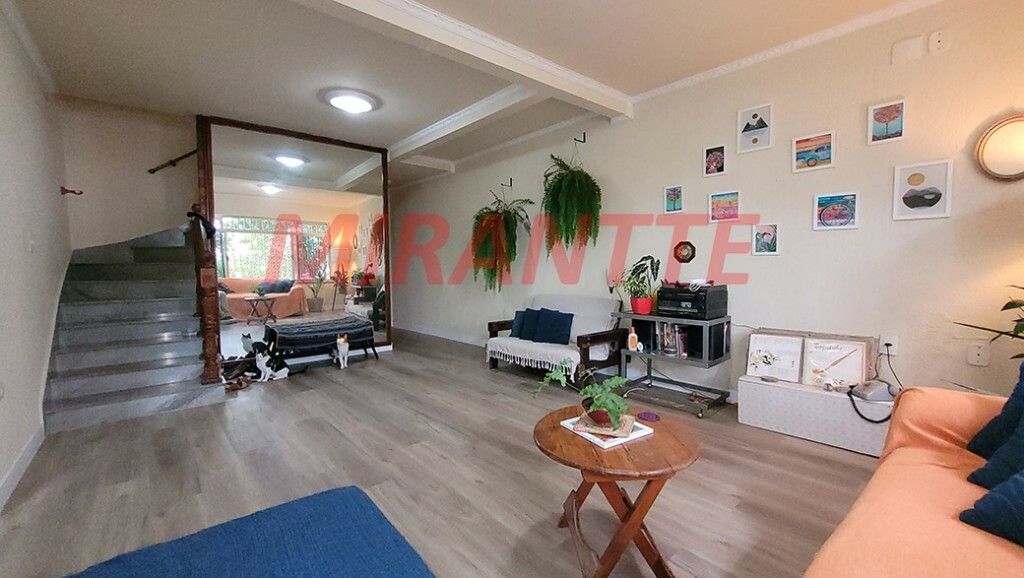 Sobrado de 325m² com 4 quartos em Parada Inglesa