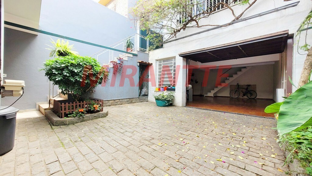 Sobrado de 325m² com 4 quartos em Parada Inglesa