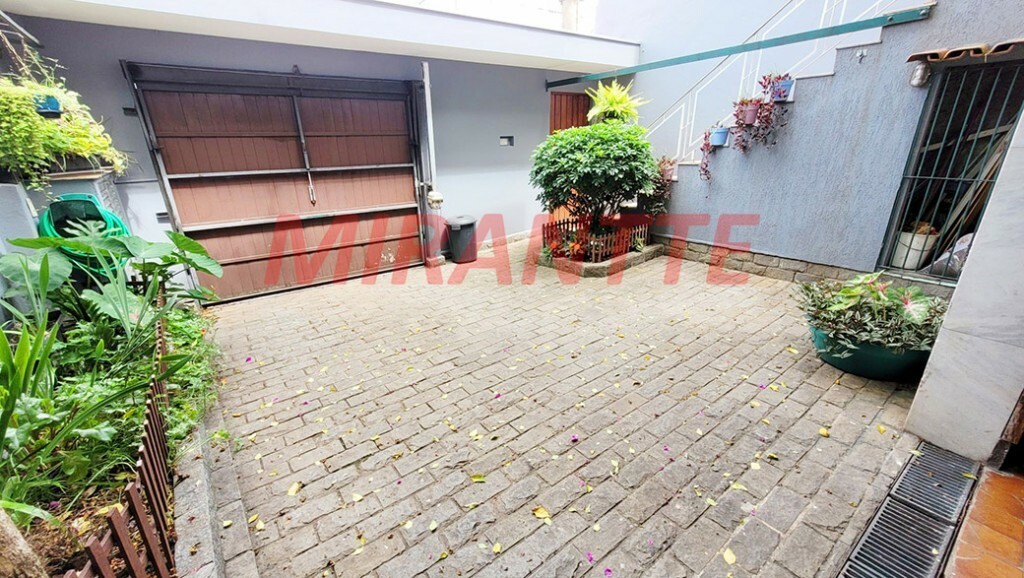 Sobrado de 325m² com 4 quartos em Parada Inglesa