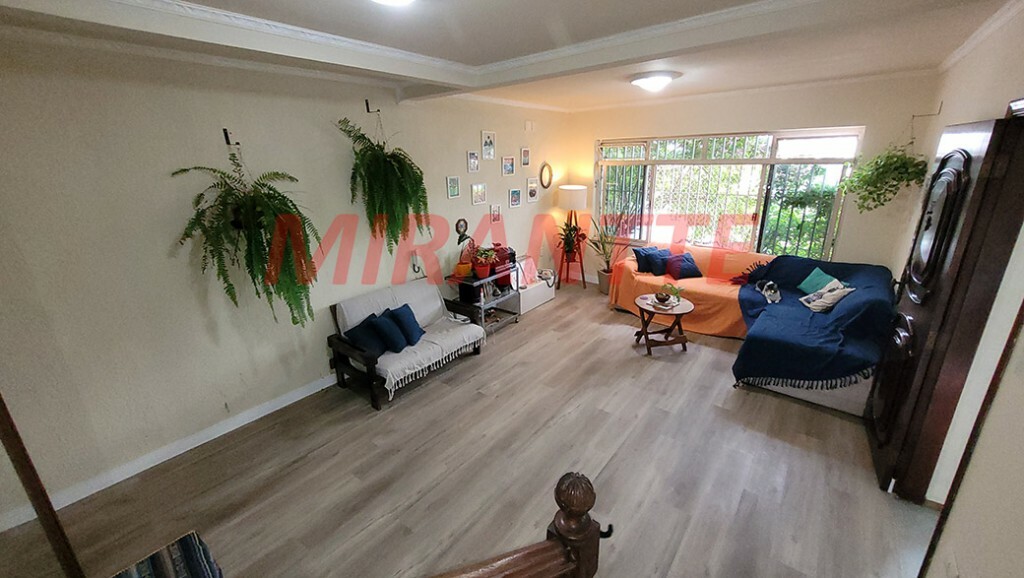 Sobrado de 325m² com 4 quartos em Parada Inglesa
