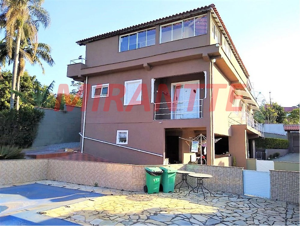 ChÁcara com 5 quartos em Centro
