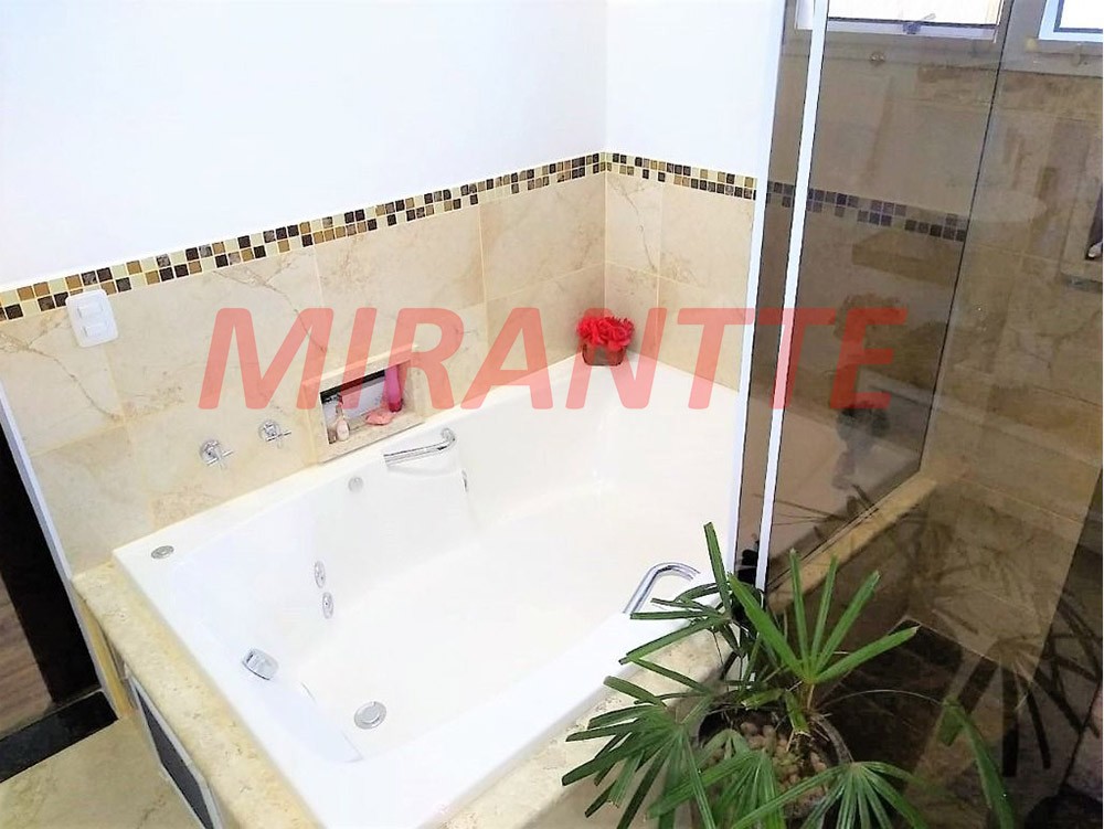 ChÁcara com 5 quartos em Centro