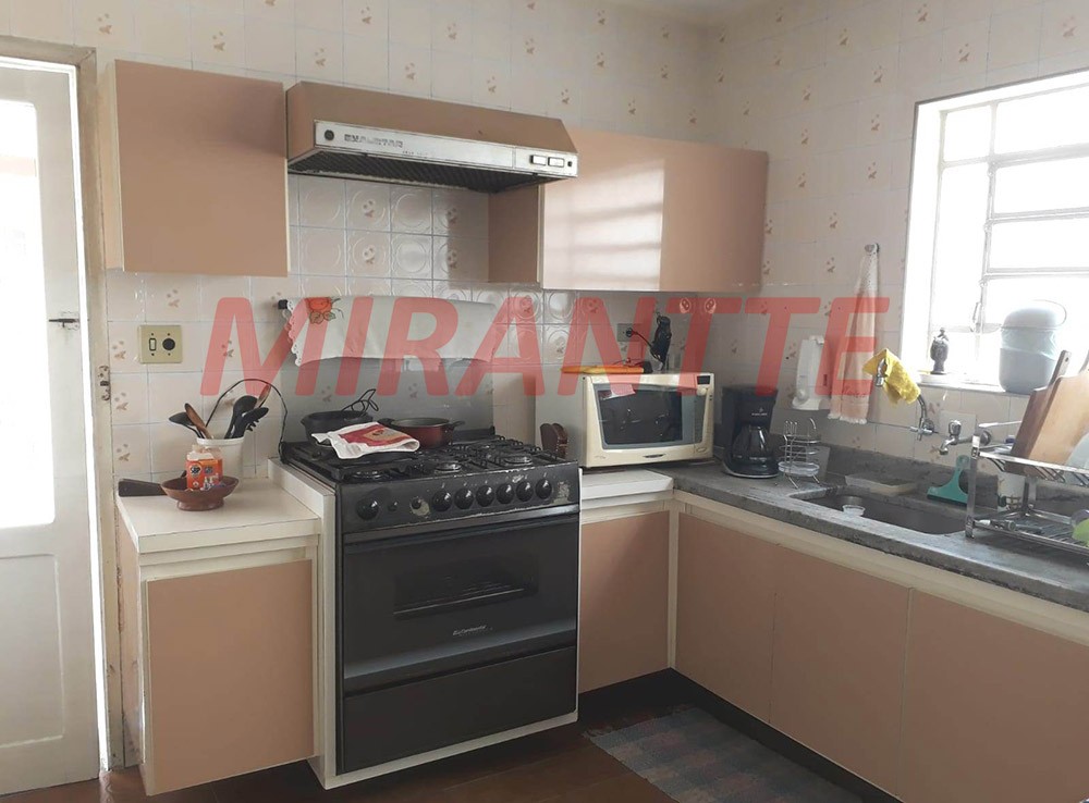 Sobrado de 113m² com 3 quartos em Água Fria