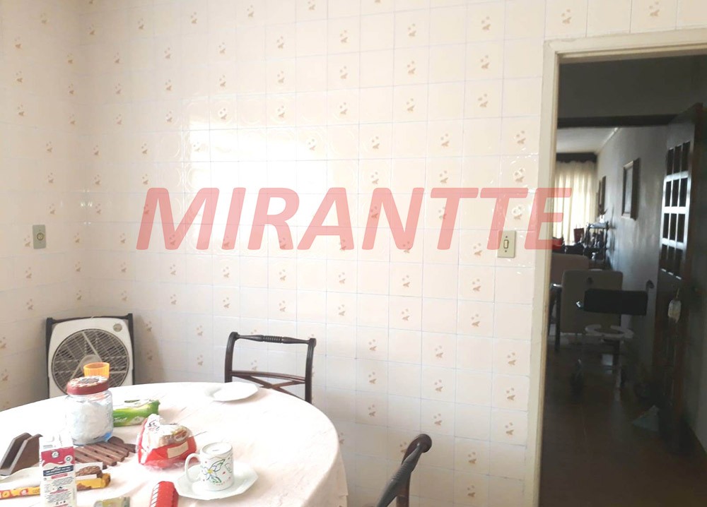 Sobrado de 113m² com 3 quartos em Água Fria