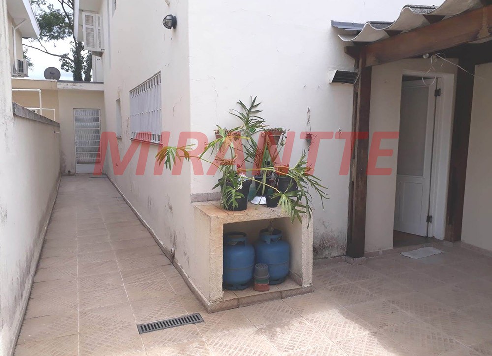 Sobrado de 113m² com 3 quartos em Água Fria