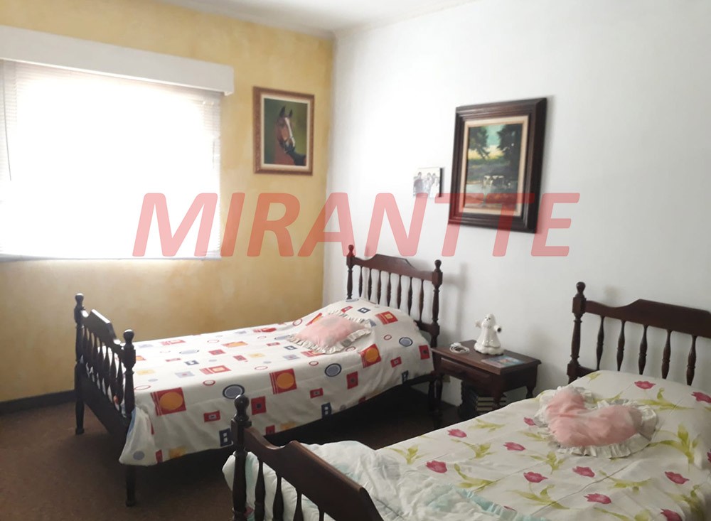 Sobrado de 113m² com 3 quartos em Água Fria