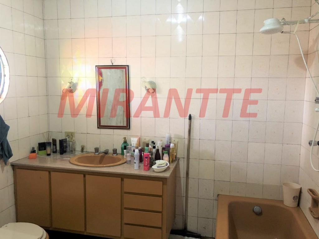 Sobrado de 117m² com 4 quartos em Santana