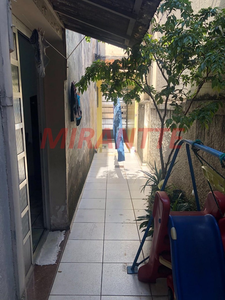 Sobrado de 117m² com 4 quartos em Santana
