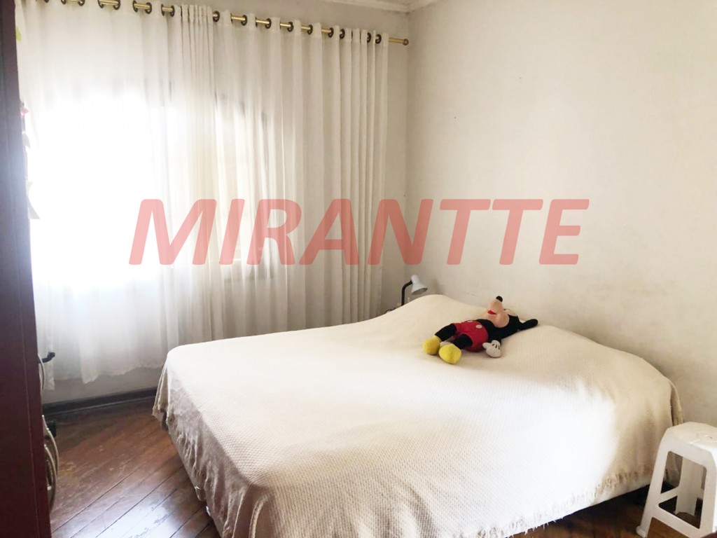 Sobrado de 117m² com 4 quartos em Santana