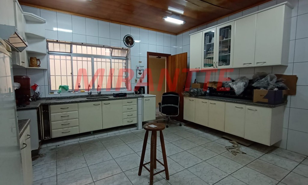 Comercial de 266m² com 6 quartos em Vila Pauliceia