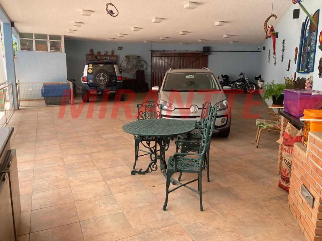 Casa terrea de 335m² com 4 quartos em Tremembe