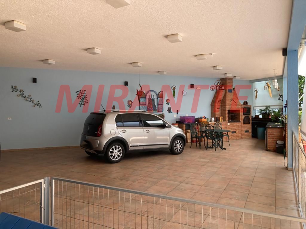 Casa terrea de 335m² com 4 quartos em Tremembe