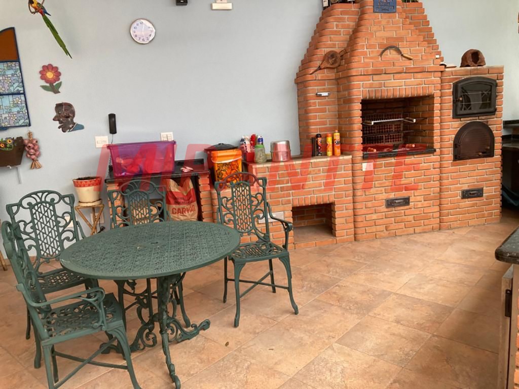 Casa terrea de 335m² com 4 quartos em Tremembe