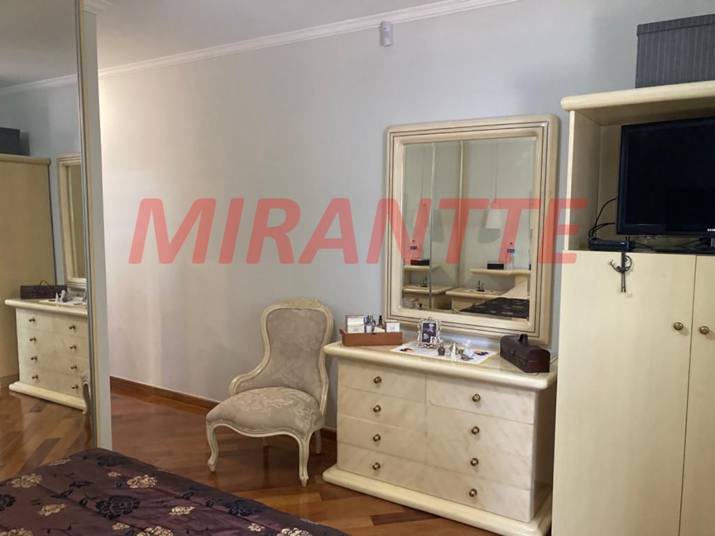 Casa terrea de 335m² com 4 quartos em Tremembe