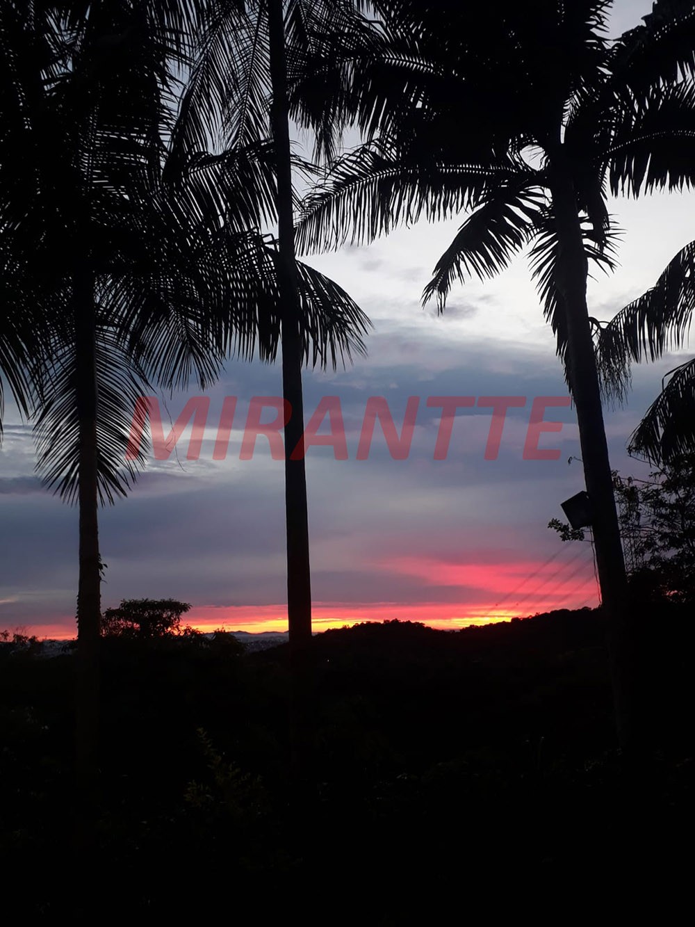Terreno de 304m² em Serra Da Cantareira