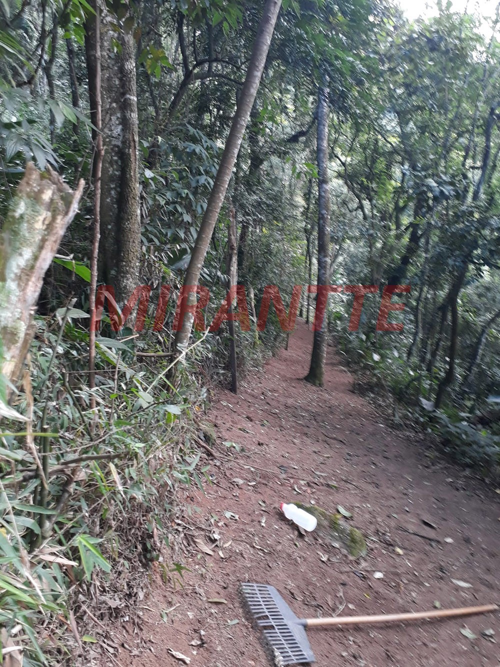 Terreno de 304m² em Serra Da Cantareira