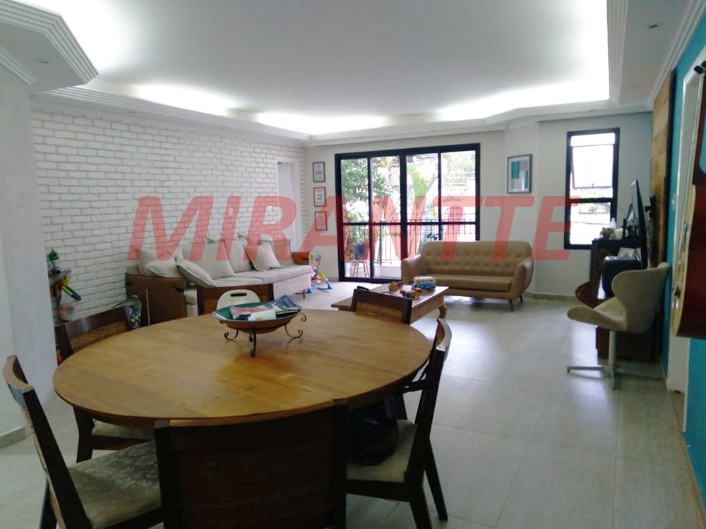 Apartamento de 151m² com 3 quartos em Água Fria