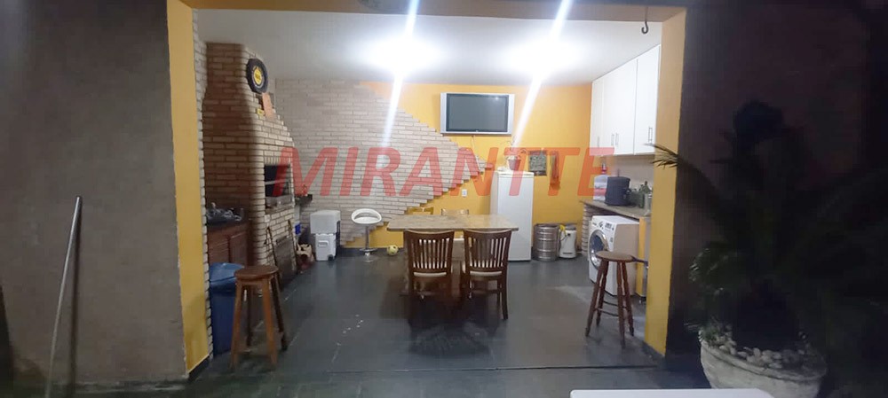 Casa terrea de 214m² com 3 quartos em Vila Rosa