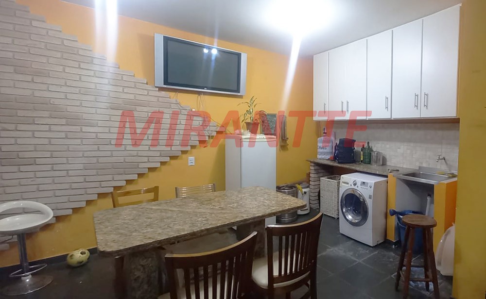 Casa terrea de 214m² com 3 quartos em Vila Rosa