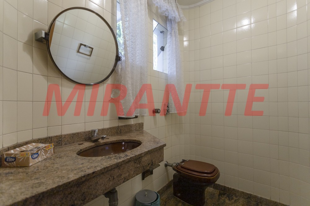 Sobrado de 874m² com 4 quartos em Jardim São Bento
