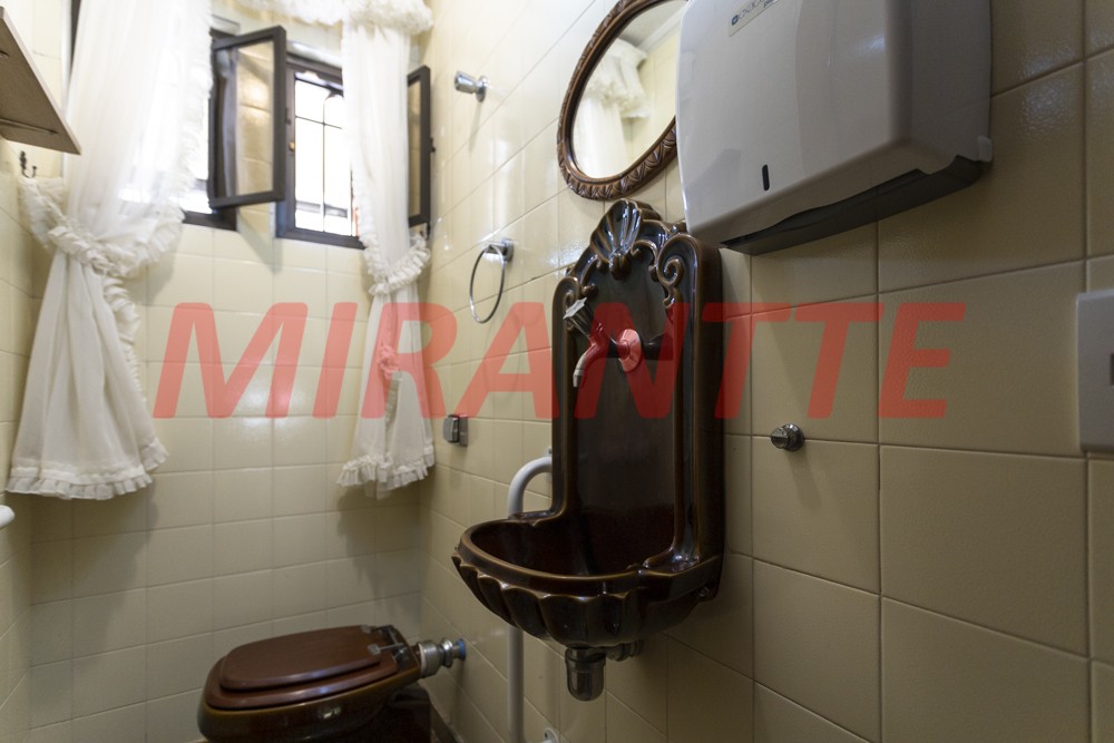 Sobrado de 874m² com 4 quartos em Jardim São Bento