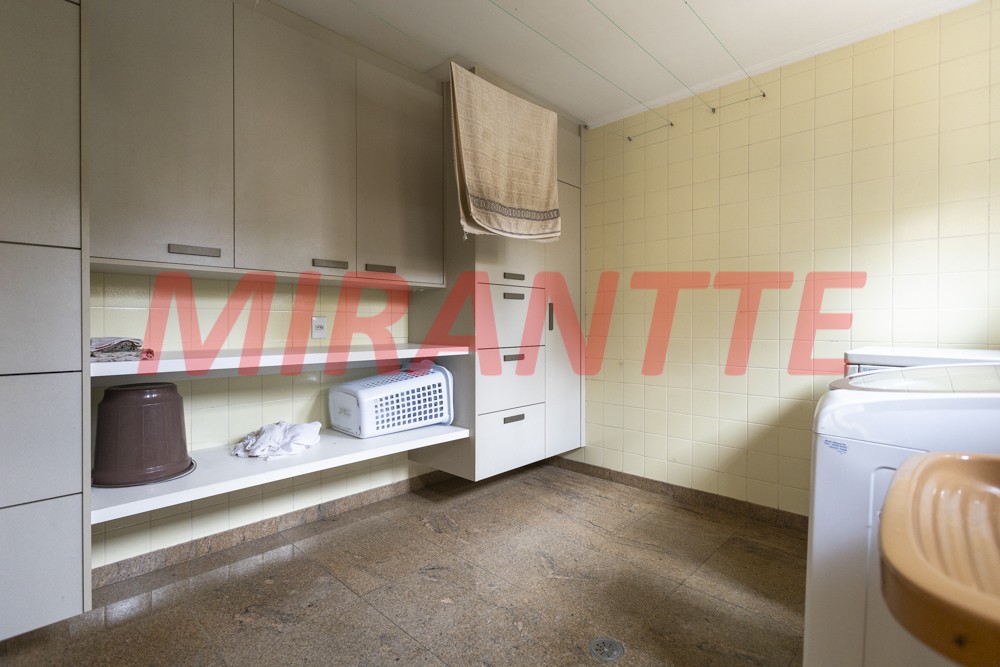 Sobrado de 874m² com 4 quartos em Jardim São Bento