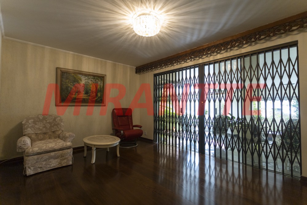 Sobrado de 874m² com 4 quartos em Jardim São Bento
