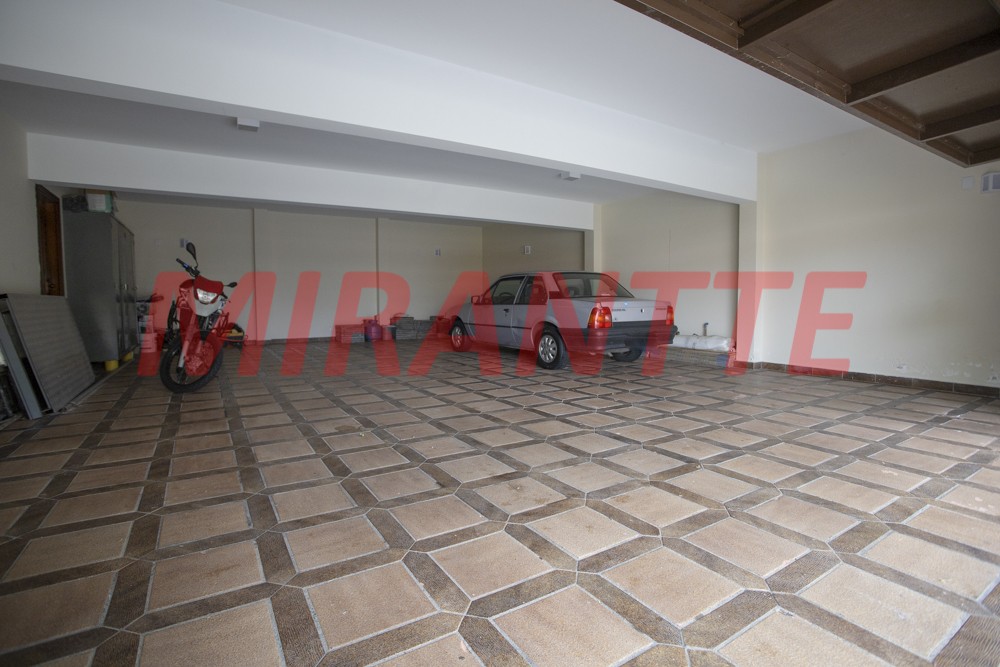 Sobrado de 874m² com 4 quartos em Jardim São Bento