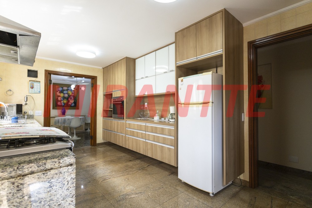 Sobrado de 874m² com 4 quartos em Jardim São Bento