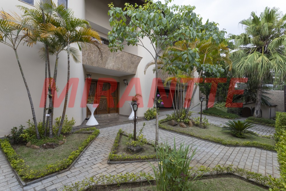 Sobrado de 874m² com 4 quartos em Jardim São Bento