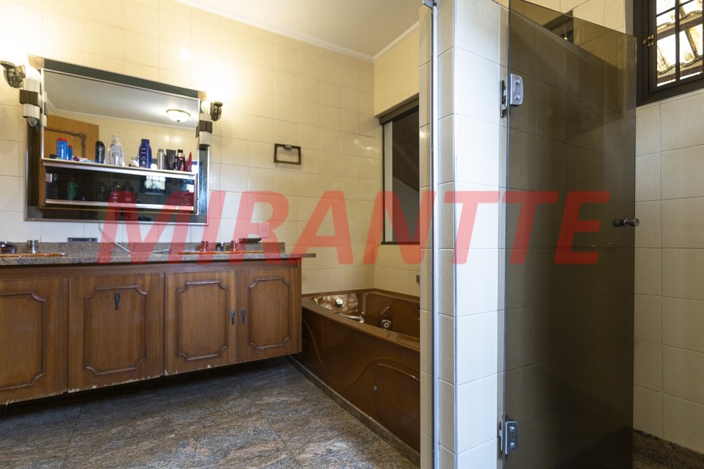 Sobrado de 874m² com 4 quartos em Jardim São Bento