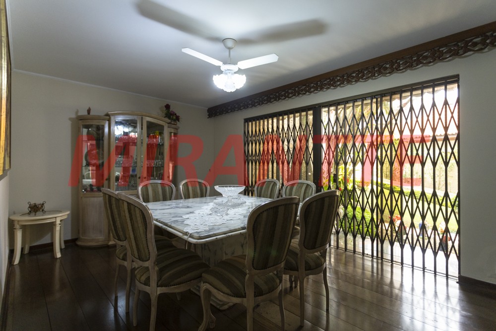 Sobrado de 874m² com 4 quartos em Jardim São Bento