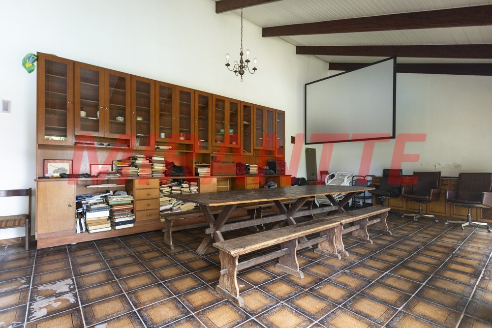 Sobrado de 874m² com 4 quartos em Jardim São Bento