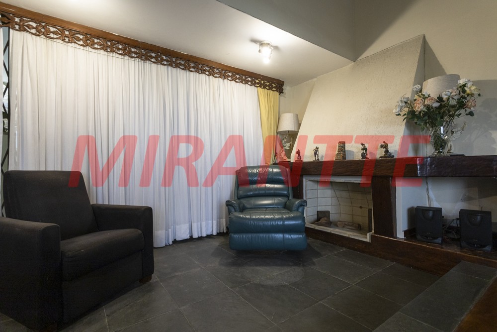 Sobrado de 874m² com 4 quartos em Jardim São Bento