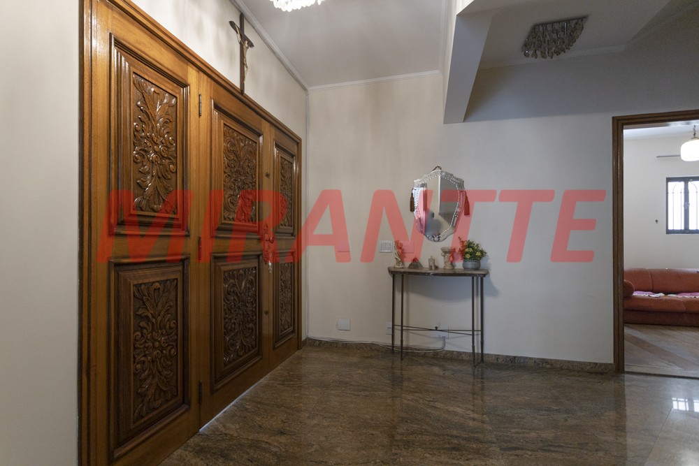 Sobrado de 874m² com 4 quartos em Jardim São Bento