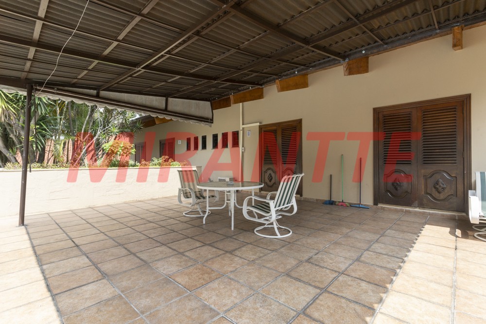 Sobrado de 874m² com 4 quartos em Jardim São Bento