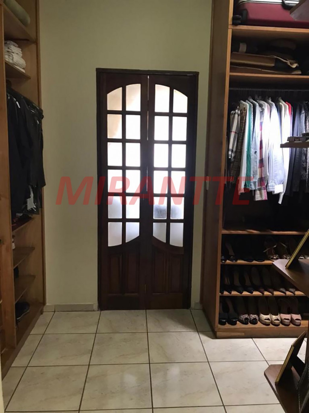 Sobrado de 188m² com 2 quartos em Jardim Ottawa