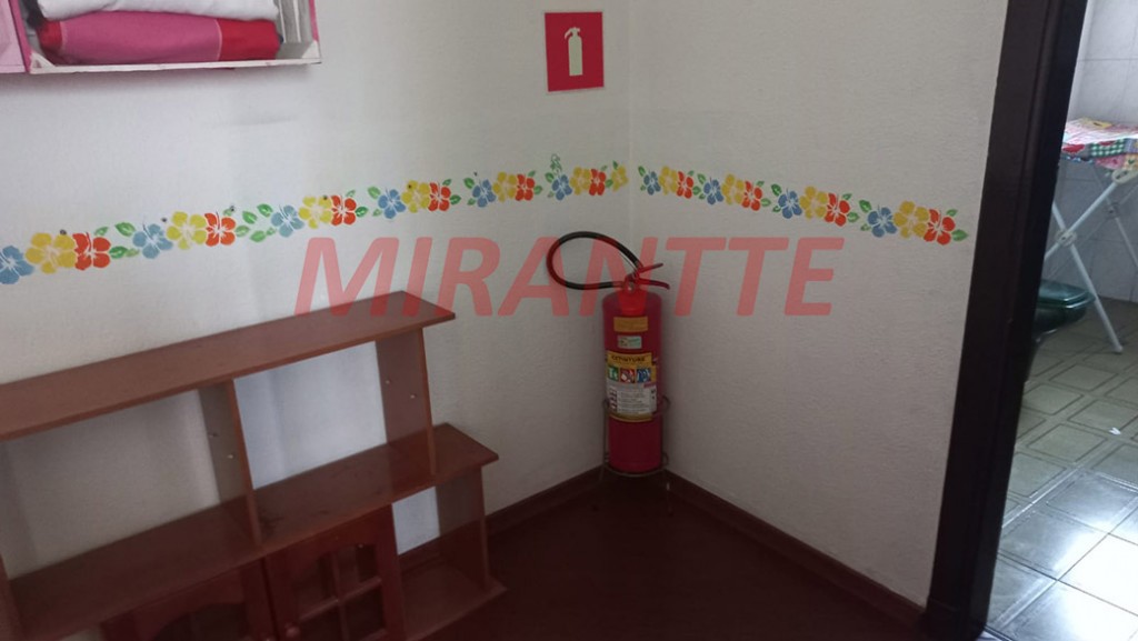 Sobrado de 250m² com 2 quartos em Casa Verde
