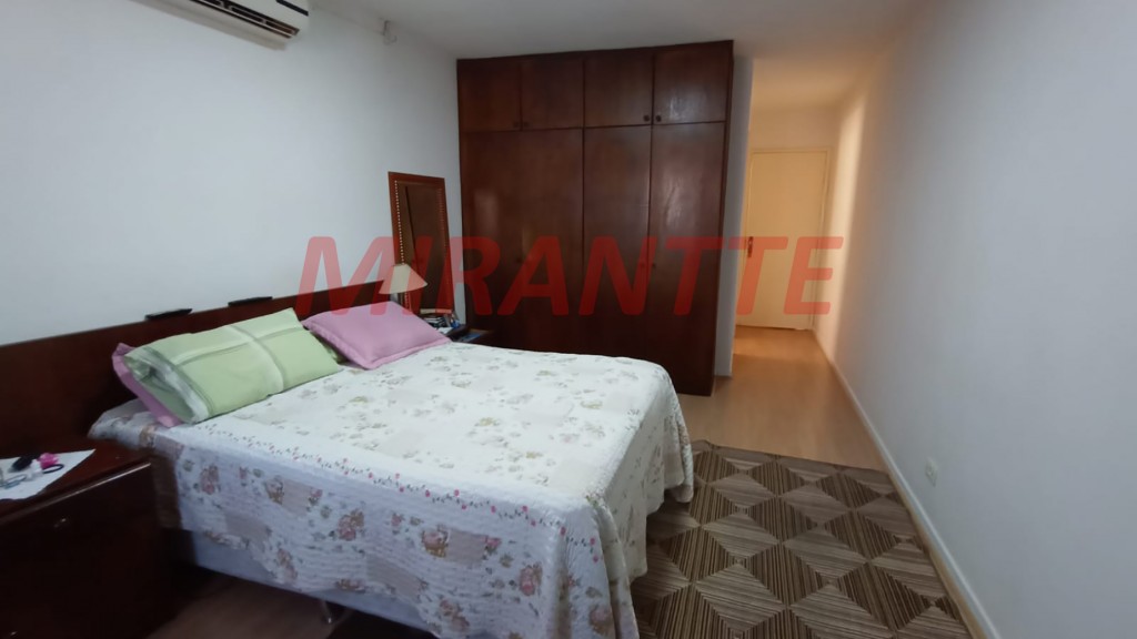 Sobrado de 145m² com 3 quartos em Vila Mazzei