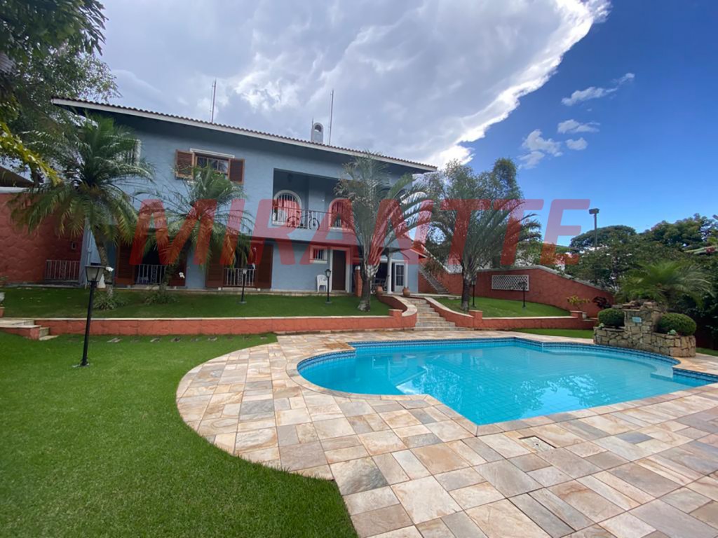 Sobrado de 422m² com 4 quartos em VILA MACHADO