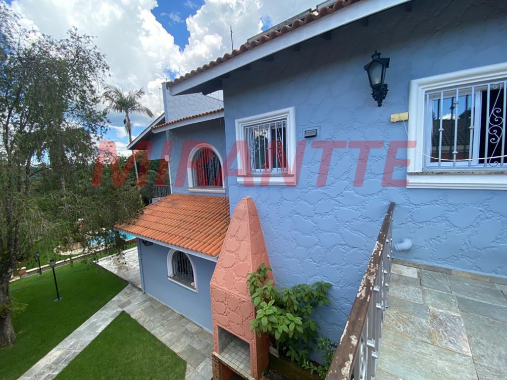 Sobrado de 422m² com 4 quartos em VILA MACHADO