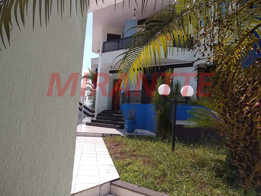 Sobrado de 650m² com 3 quartos em Vila Rosália