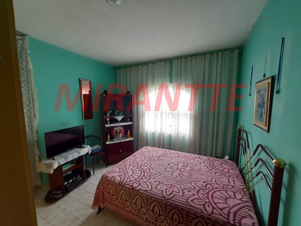 Sobrado de 241m² com 6 quartos em Vila Medeiros
