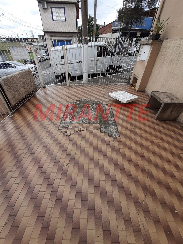 Sobrado de 241m² com 6 quartos em Vila Medeiros