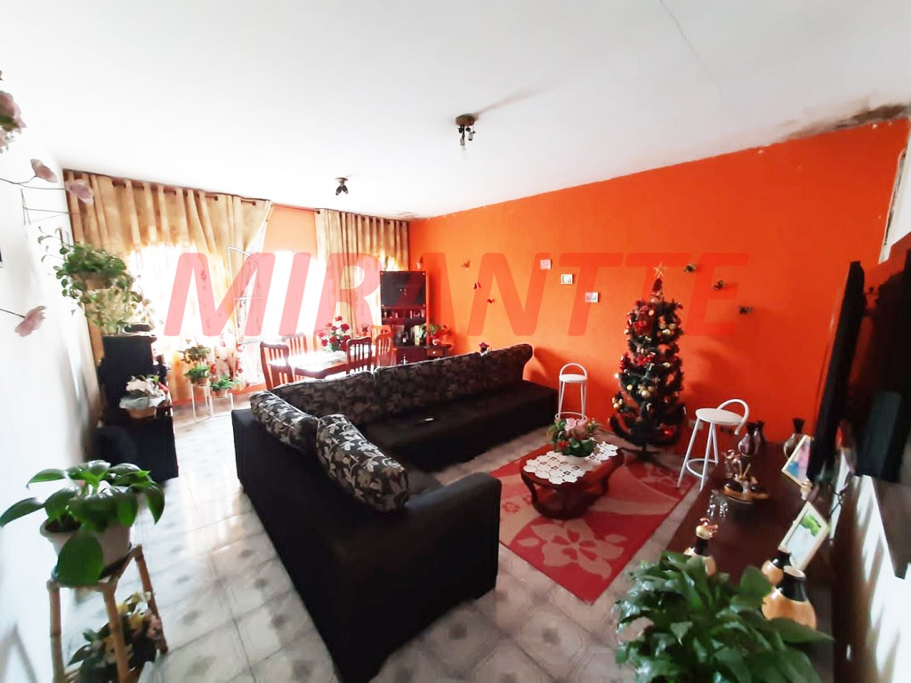 Sobrado de 241m² com 6 quartos em Vila Medeiros