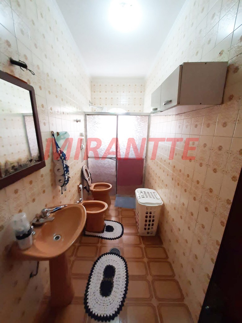 Sobrado de 241m² com 6 quartos em Vila Medeiros